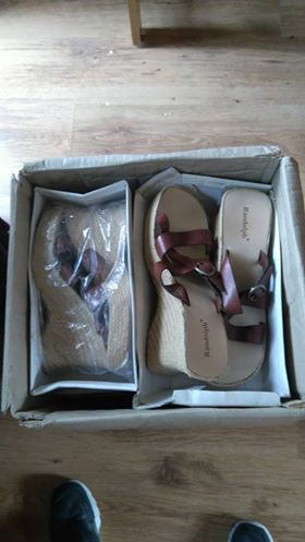 Box of shoes - £2 reserve